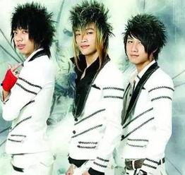 洗剪吹最新视频爆料,潮流发型师背后的故事与技巧 第1张 洗剪吹最新视频爆料,潮流发型师背后的故事与技巧 第1张